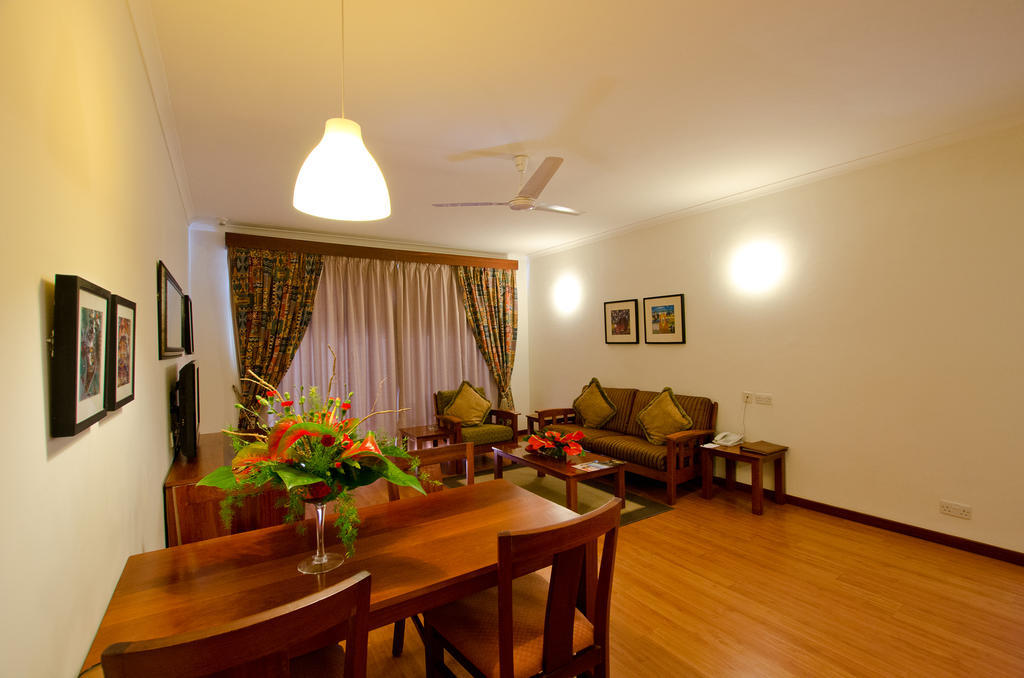 Sea Cliff Court Hotel & Luxury Apartments Dar es Salaam Chambre photo